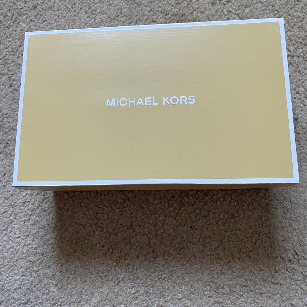 NWT Michael Kors Hastings Pink Suede Slide - Picture 12 of 12